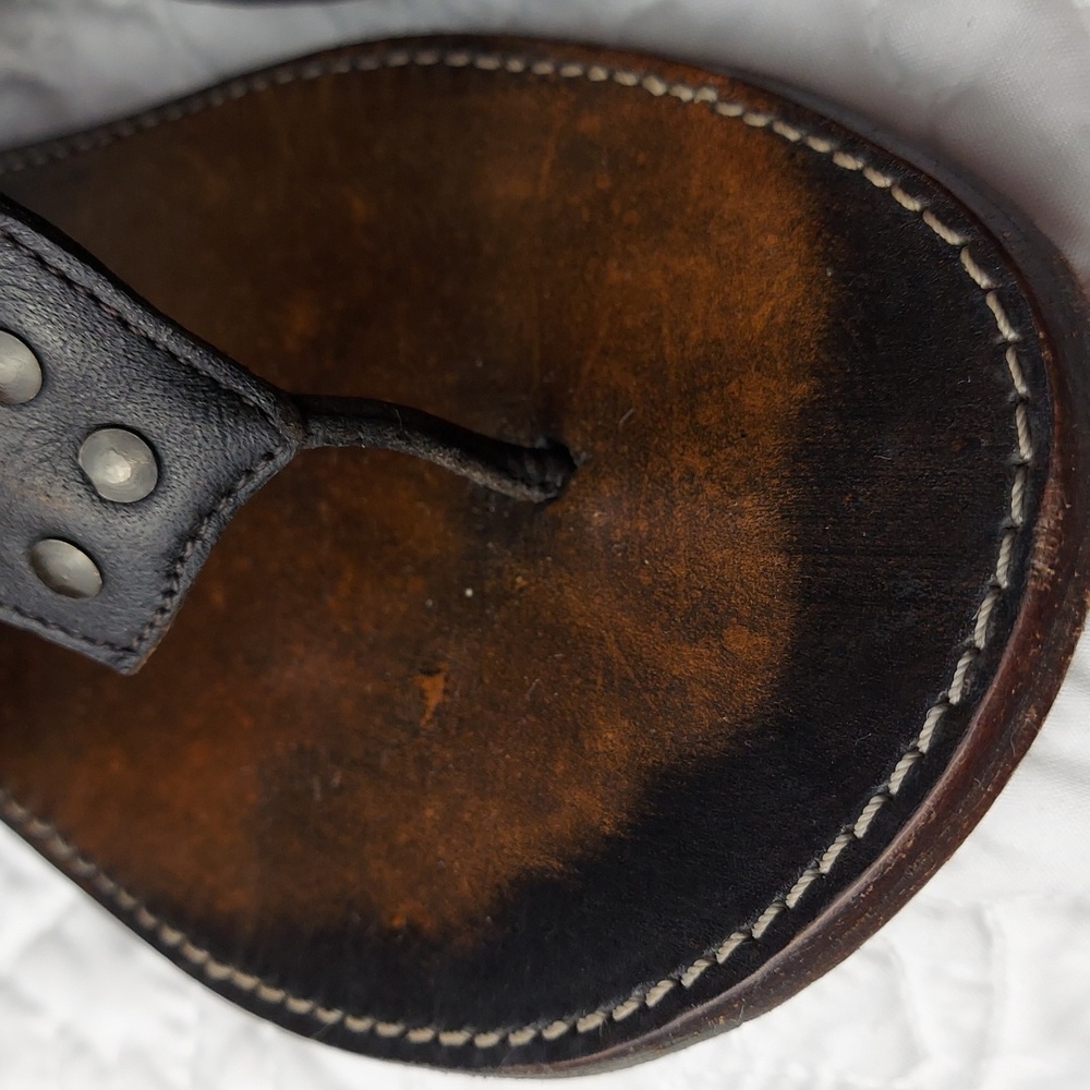 - Stetson Women's Black, Brown Studded Leather Thong Sandals, Western, Size 8.5 - Picture 9 of 13